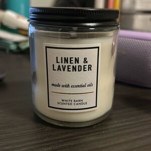 Linen and Lavender Candle: Bath and Body Works